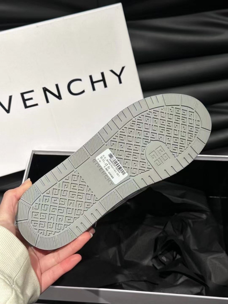 Givenchy Sneakers